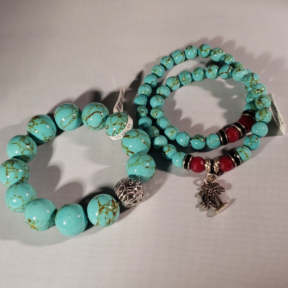 2 Turquoise Beaded Bracelets. Fashion jewelry.